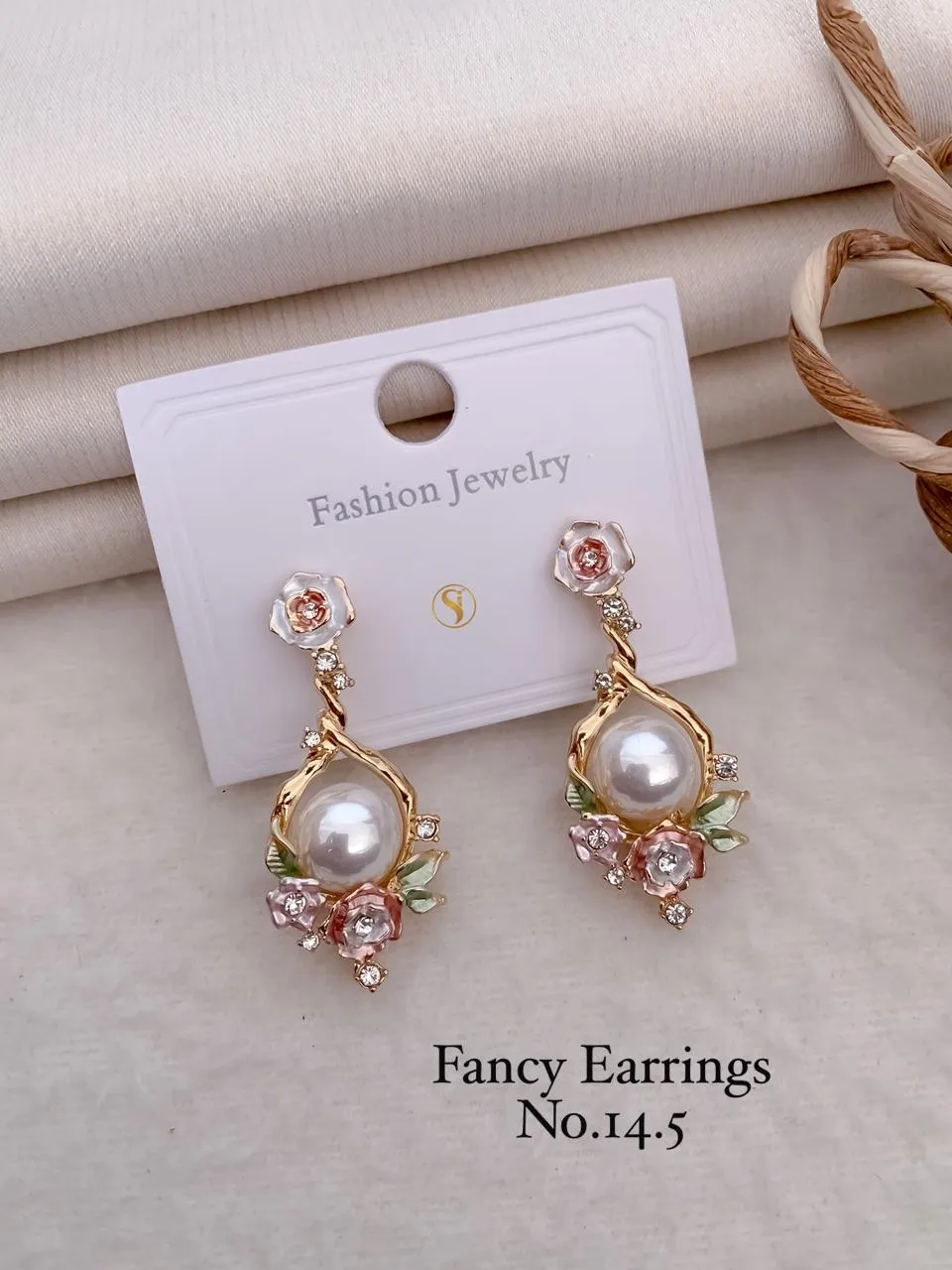 Elegant pearl floral drop earrings