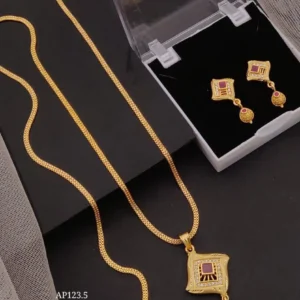 modern square shape ad gold pendant set