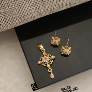 Star drop ad pendant set for festive styling