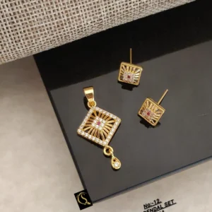 Radiant square shine ad pendant set for gifting